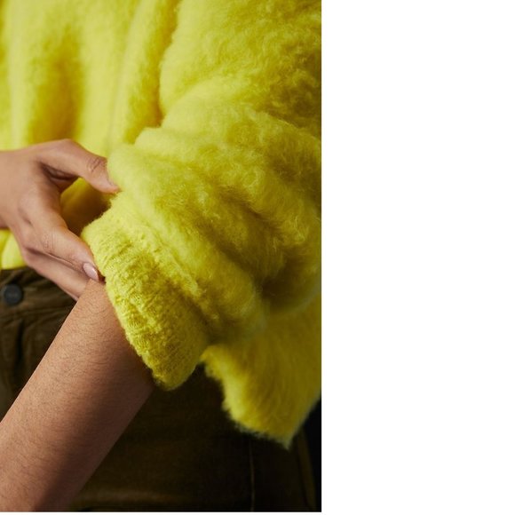 ANTHROPOLOGIE Maeve Plush V-Neck Sweater new xs - Picture 3 of 9